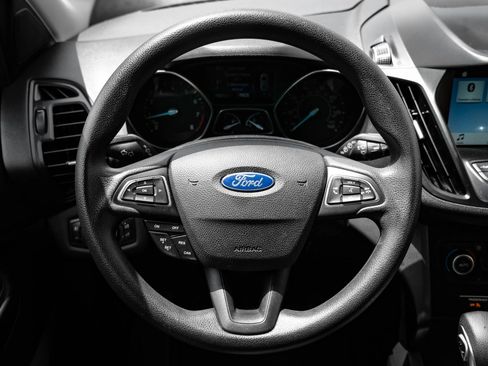 Used 2019 Ford Escape SE image 14