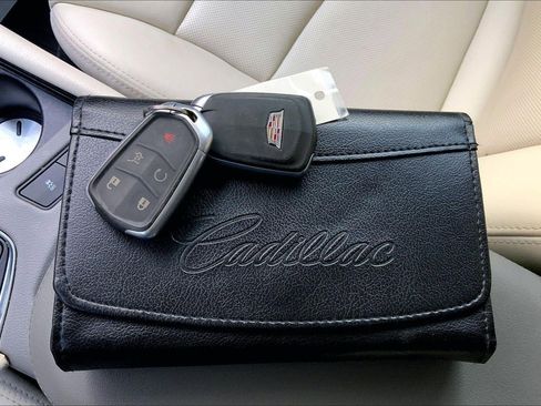 Used 2020 Cadillac XT5 Premium Luxury image 11