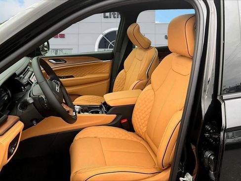 New 2025 Jeep Grand Cherokee L Summit image 12