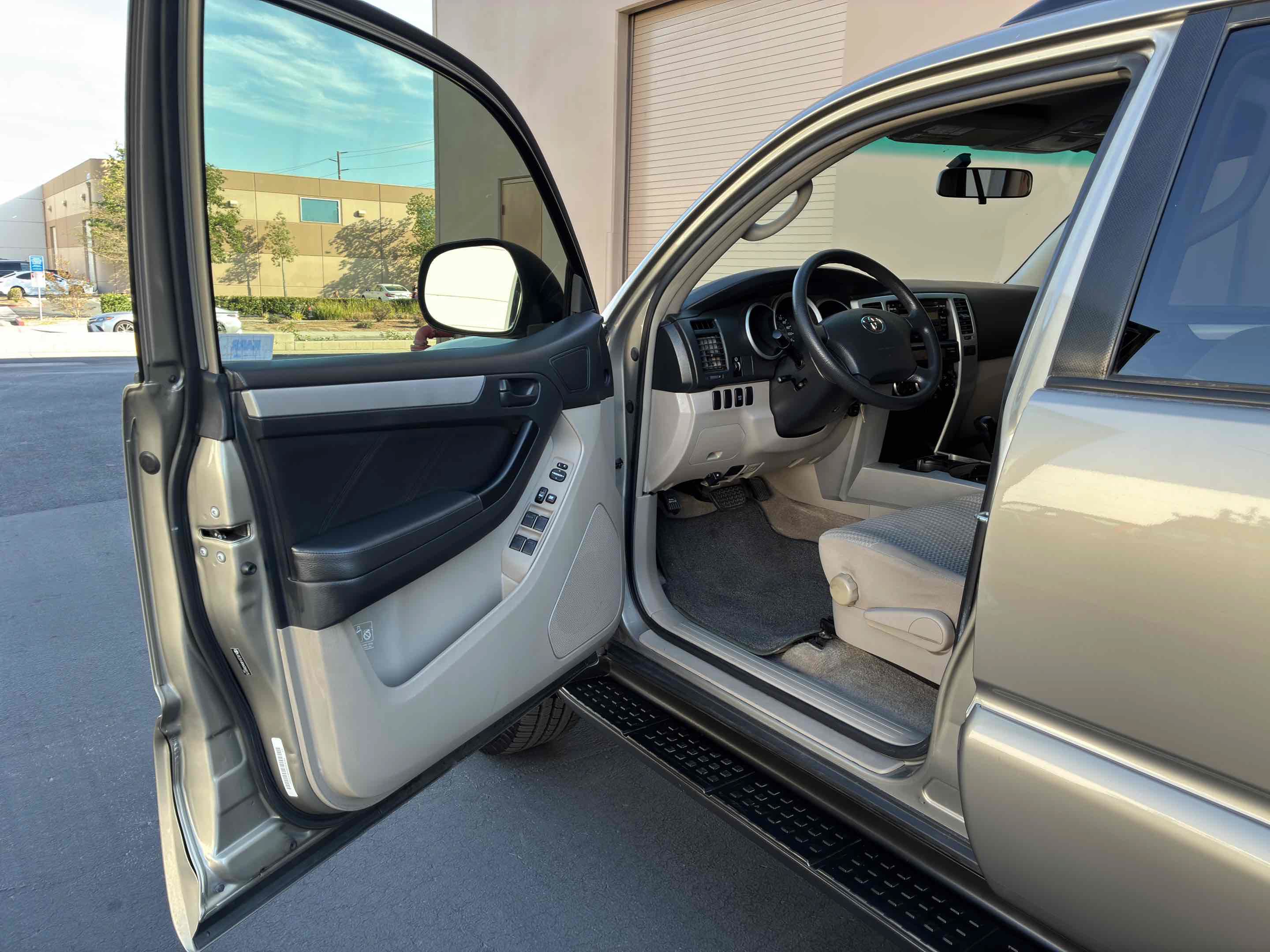Used 2006 Toyota 4Runner SR5 RWD image 32