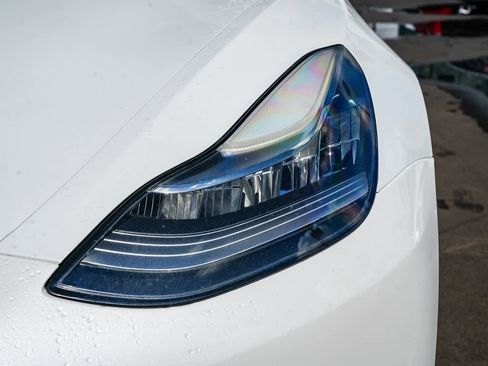 Used 2018 Tesla Model 3 Long Range image 8