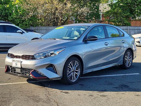 Used 2023 Kia Forte GT-Line w/ GT-Line Premium Package FWD image 3