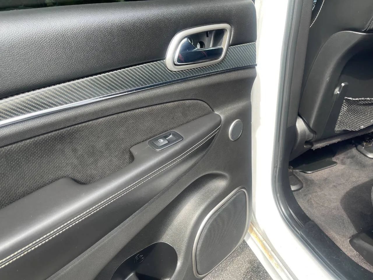Used 2017 Jeep Grand Cherokee SRT AWD/4WD image 22