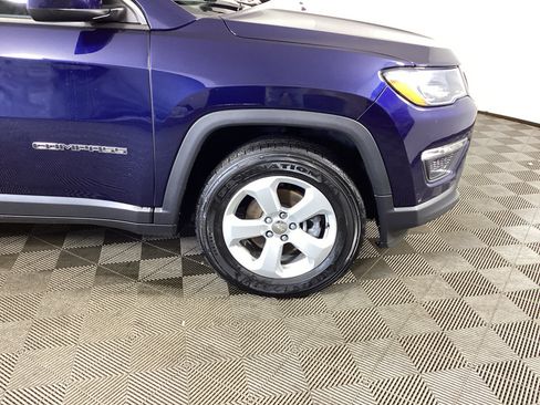 Used 2019 Jeep Compass Latitude AWD/4WD image 7