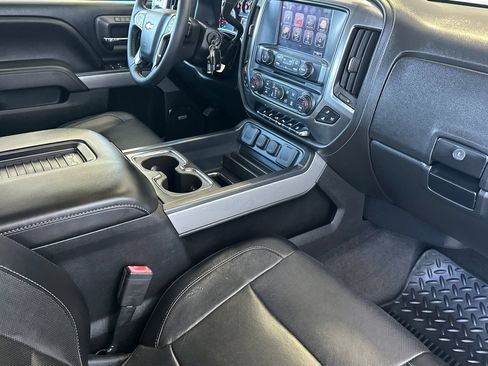 Used 2017 Chevrolet Silverado 1500 LTZ Z71 w/ Redline Edition AWD/4WD image 15