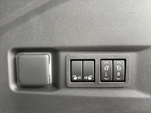 New 2026 GMC Yukon Elevation image 36