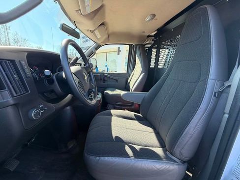 Used 2024 Chevrolet Express 2500 w/ Driver Convenience Package image 11