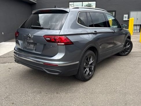Used 2023 Volkswagen Tiguan SE AWD/4WD image 5