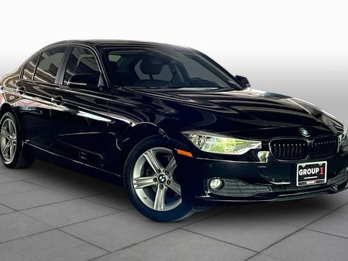 Used 2015 BMW 320i Sedan RWD image 2