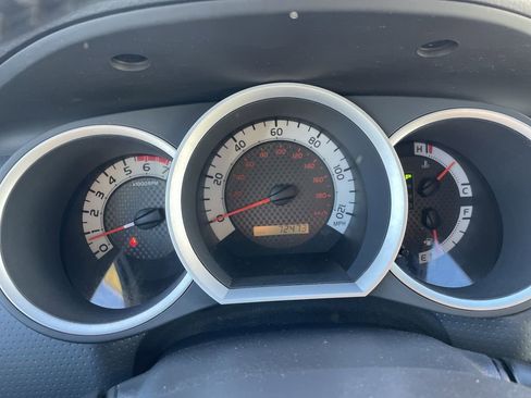 Used 2011 Toyota Tacoma 2WD Access Cab w/ SR5 Pkg #2 image 17