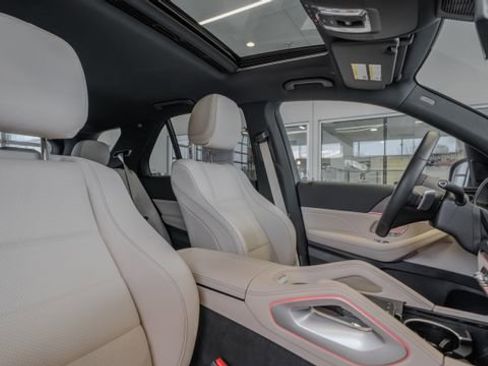 Used 2024 Mercedes-Benz GLE 350 4MATIC image 29