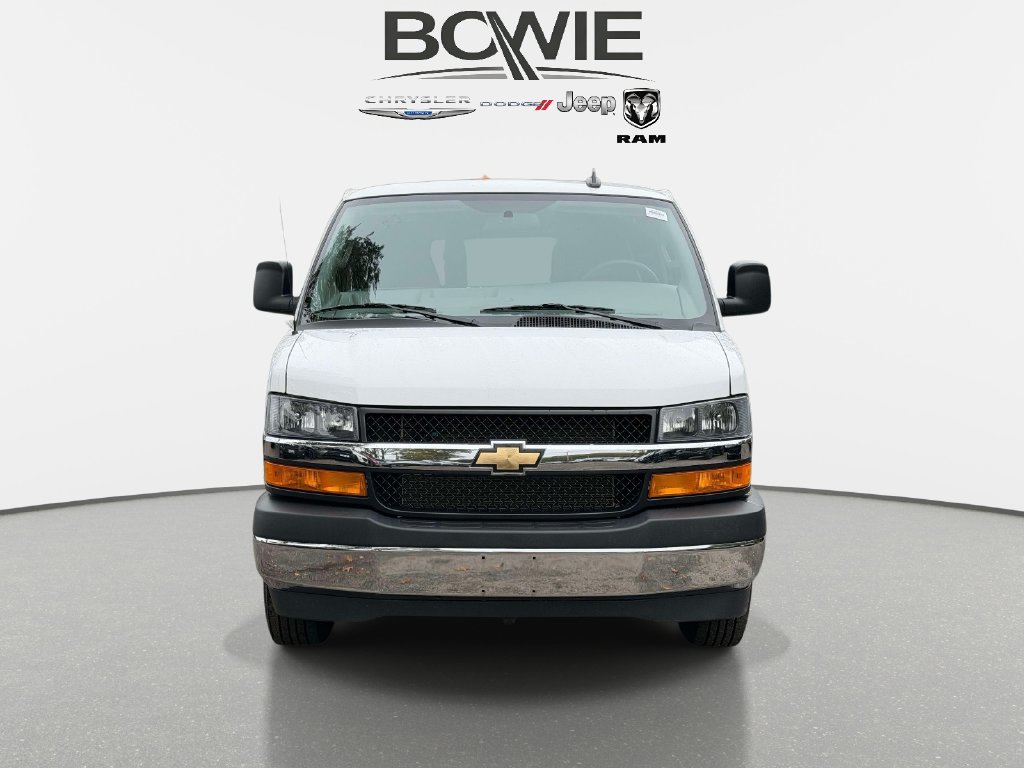 Used 2025 Chevrolet Express 2500 w/ Driver Convenience Package RWD image 6