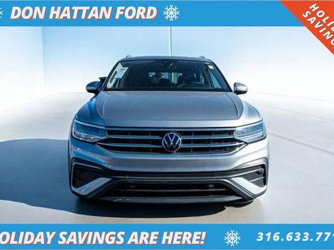Used 2023 Volkswagen Tiguan SE image 37