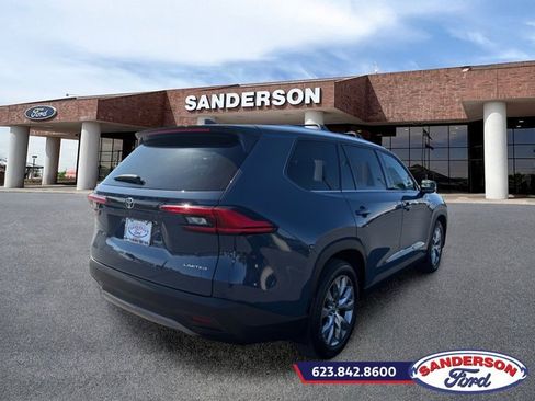 Used 2024 Toyota Grand Highlander FWD image 3