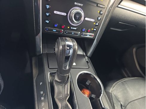 Used 2019 Ford Explorer Limited w/ Class III Trailer Tow Package image 24