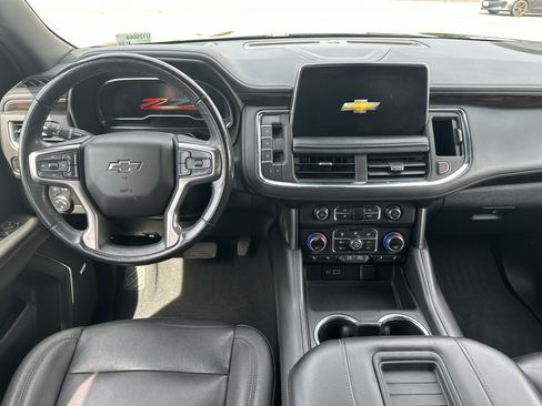 Used 2023 Chevrolet Tahoe Z71 w/ Luxury Package AWD/4WD image 15
