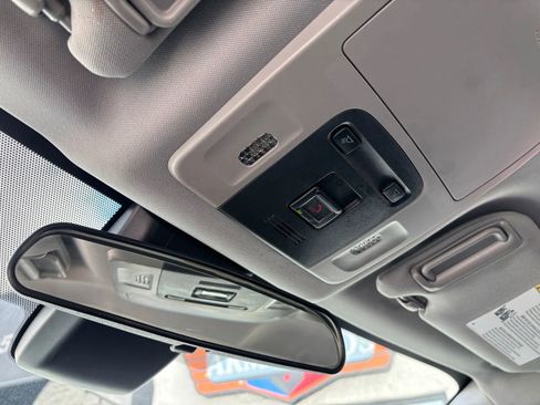 Used 2023 Toyota Camry SE image 33