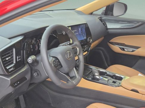 Certified 2025 Lexus NX 250 FWD w/ Accessory Package (Z1) image 11