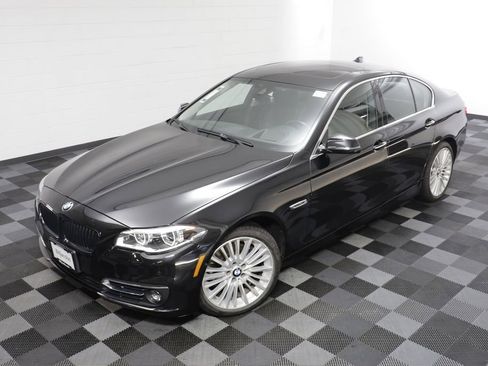 Used 2016 BMW 550i xDrive Sedan AWD/4WD image 2