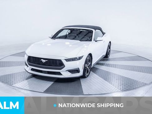 Used 2025 Ford Mustang Premium RWD image 2