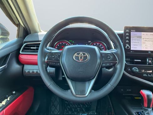 Used 2022 Toyota Camry XSE w/ Navigation Package FWD image 11