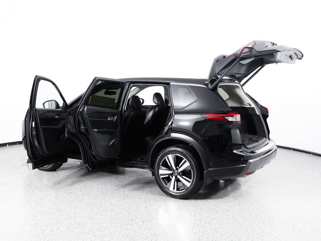 Used 2025 Nissan Rogue SL w/ SL Premium Package AWD/4WD image 14