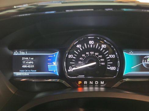 Used 2016 Lincoln Navigator Select RWD image 13