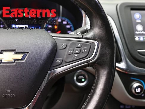 Used 2019 Chevrolet Equinox LT w/ Driver Convenience Package AWD/4WD image 16