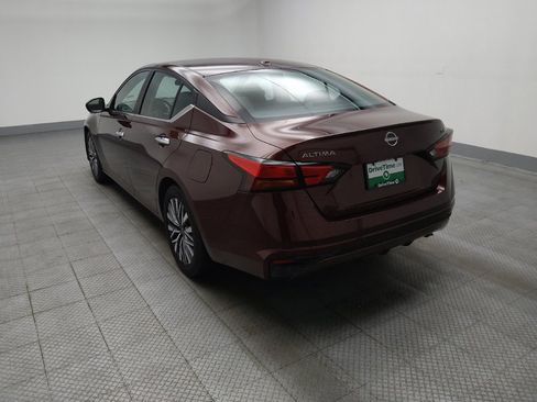 Used 2024 Nissan Altima 2.5 SV FWD image 5