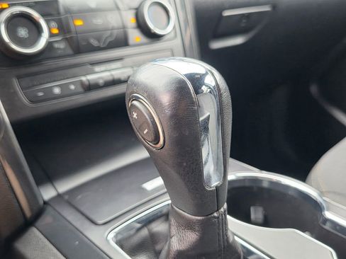 Used 2019 Ford Explorer XLT image 41