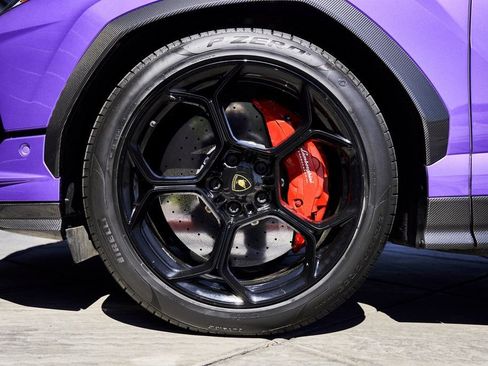 Used 2024 Lamborghini Urus Performante image 3