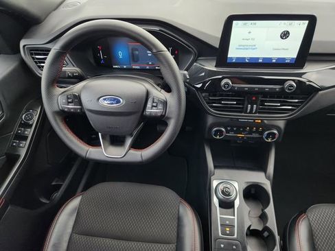 Used 2025 Ford Escape ST-Line image 27