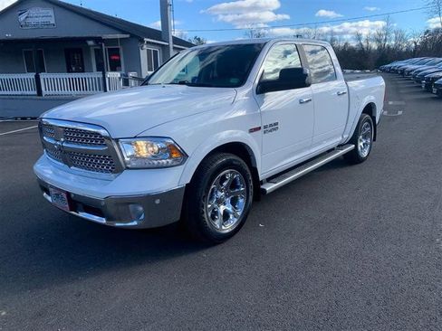 Used 2018 RAM 1500 Laramie image 9
