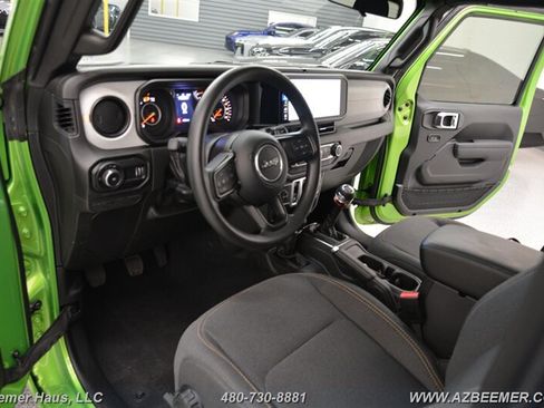 Used 2025 Jeep Wrangler Sport AWD/4WD image 14