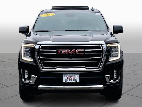 Used 2023 GMC Yukon SLT w/ SLT Premium Package image 3