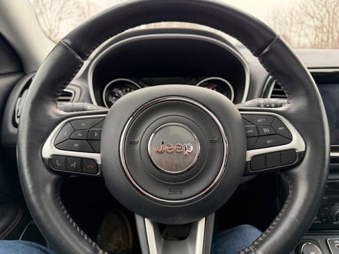 Used 2019 Jeep Compass Limited image 7