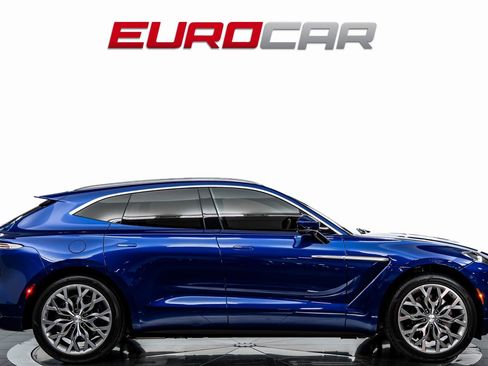 Used 2022 Aston Martin DBX image 6