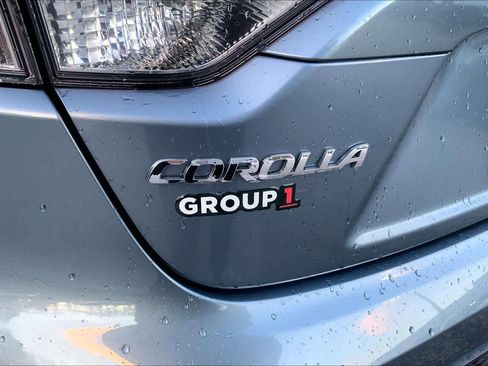 Used 2021 Toyota Corolla SE image 32