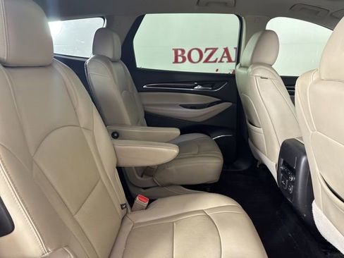Used 2021 Buick Enclave Essence w/ Sound and Sites Package image 18