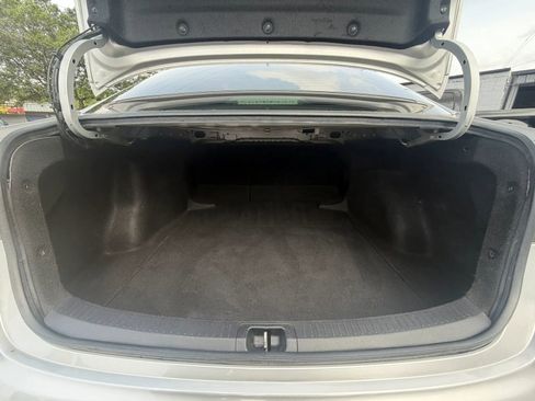 Used 2021 Toyota Corolla LE FWD image 29