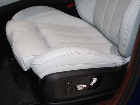 Certified 2024 BMW XM w/ M Driver's Package image 14