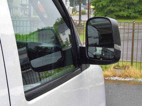 Used 2019 GMC Savana 2500 image 21