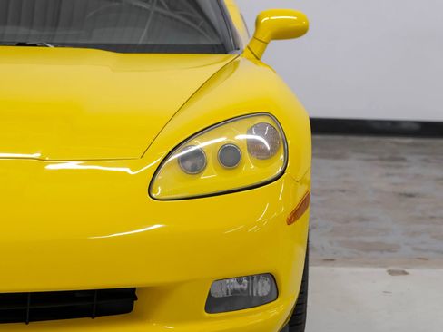 Used 2006 Chevrolet Corvette Coupe image 33
