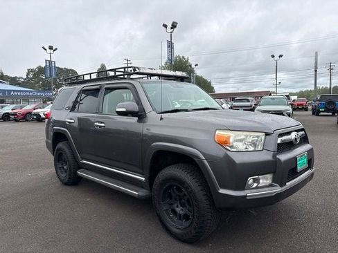 Used 2010 Toyota 4Runner SR5 AWD/4WD image 8