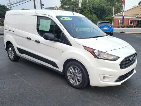 Used 2023 Ford Transit Connect XLT FWD image 3
