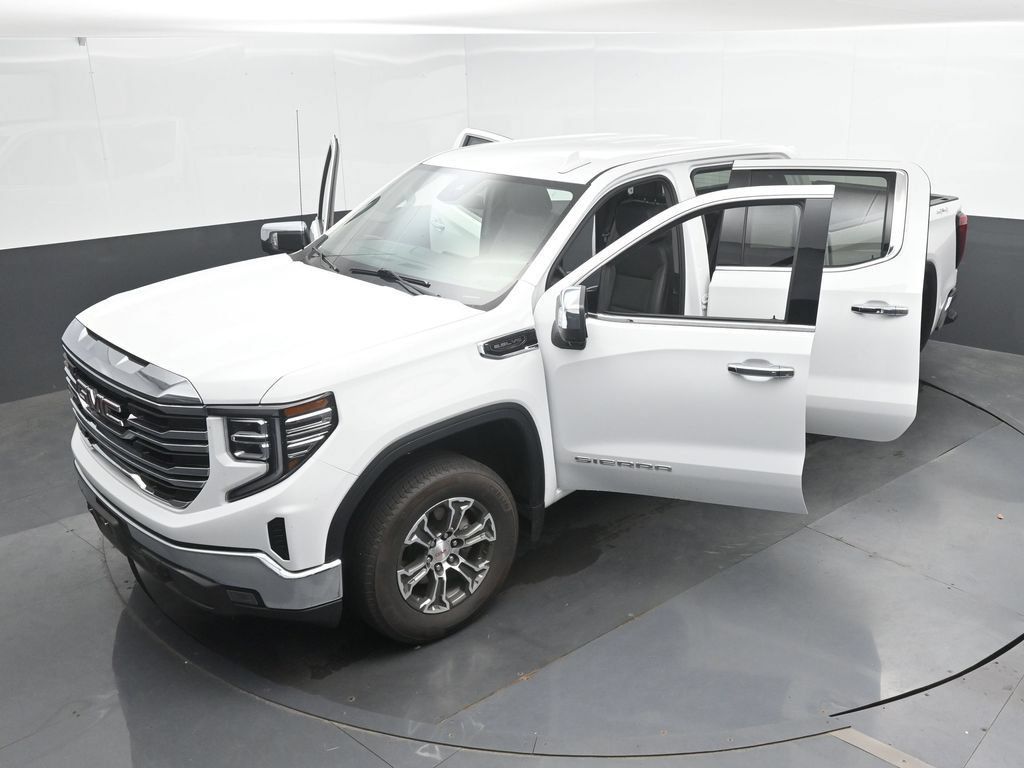 Used 2025 GMC Sierra 1500 SLT AWD/4WD image 49