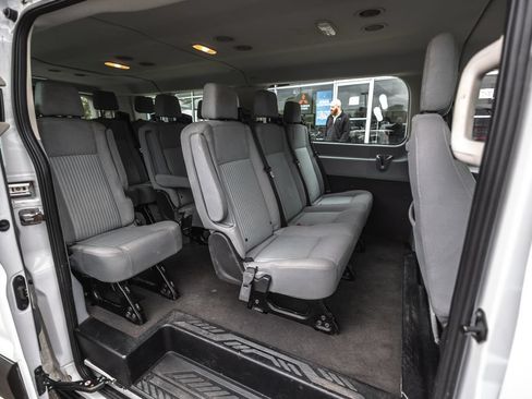 Used 2019 Ford Transit 350 XLT RWD image 28