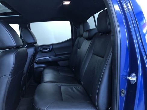 Certified 2022 Toyota Tacoma Limited image 14