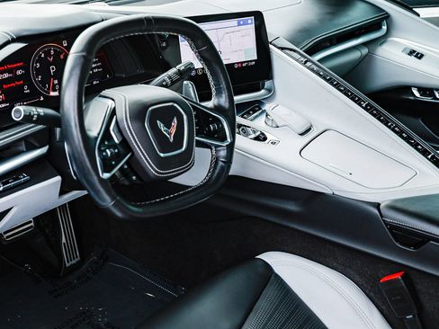 Used 2022 Chevrolet Corvette Stingray Premium Conv w/ Z51 Performance Package image 11