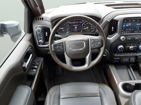 Used 2021 GMC Sierra 3500 Denali w/ Denali Ultimate Package AWD/4WD image 13